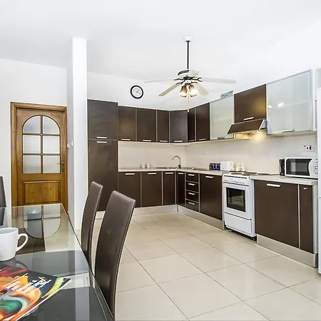 Apartamento Stylish Central Flat, Theoria Travel *