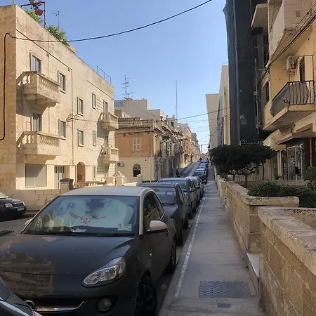 Appartamento Stylish Central Flat, Theoria Travel Sliema