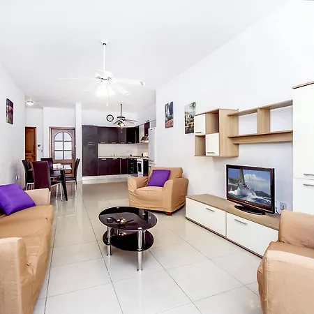 Stylish Central Flat, Theoria Travel 아파트